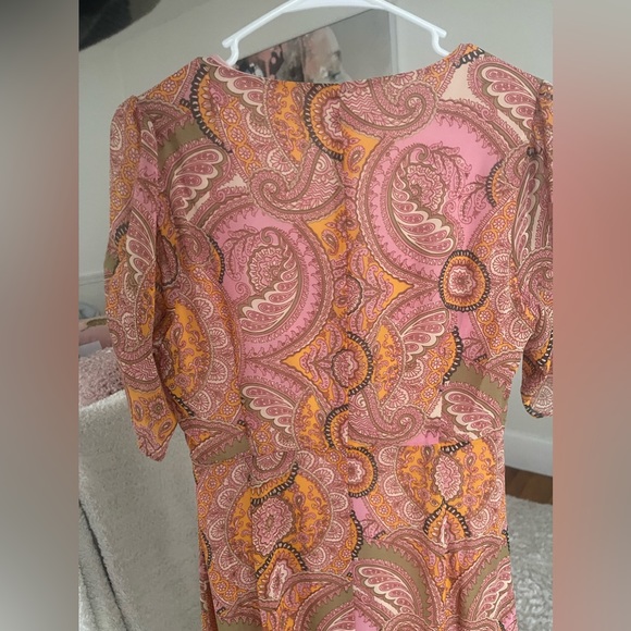 NWT BCBG patterned midi dress with buttons - Picture 8 of 10